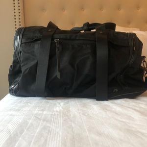Lululemon  Duffle
